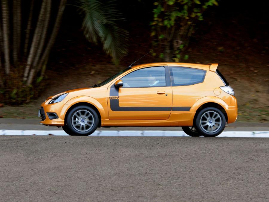  Ford Ka Sport 2011 года  (BR) (фото 8 из 10)